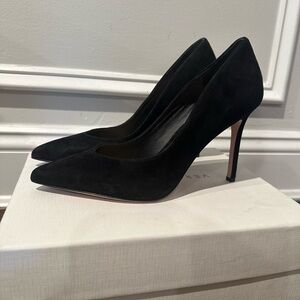 Veronica Beard black suede pumps